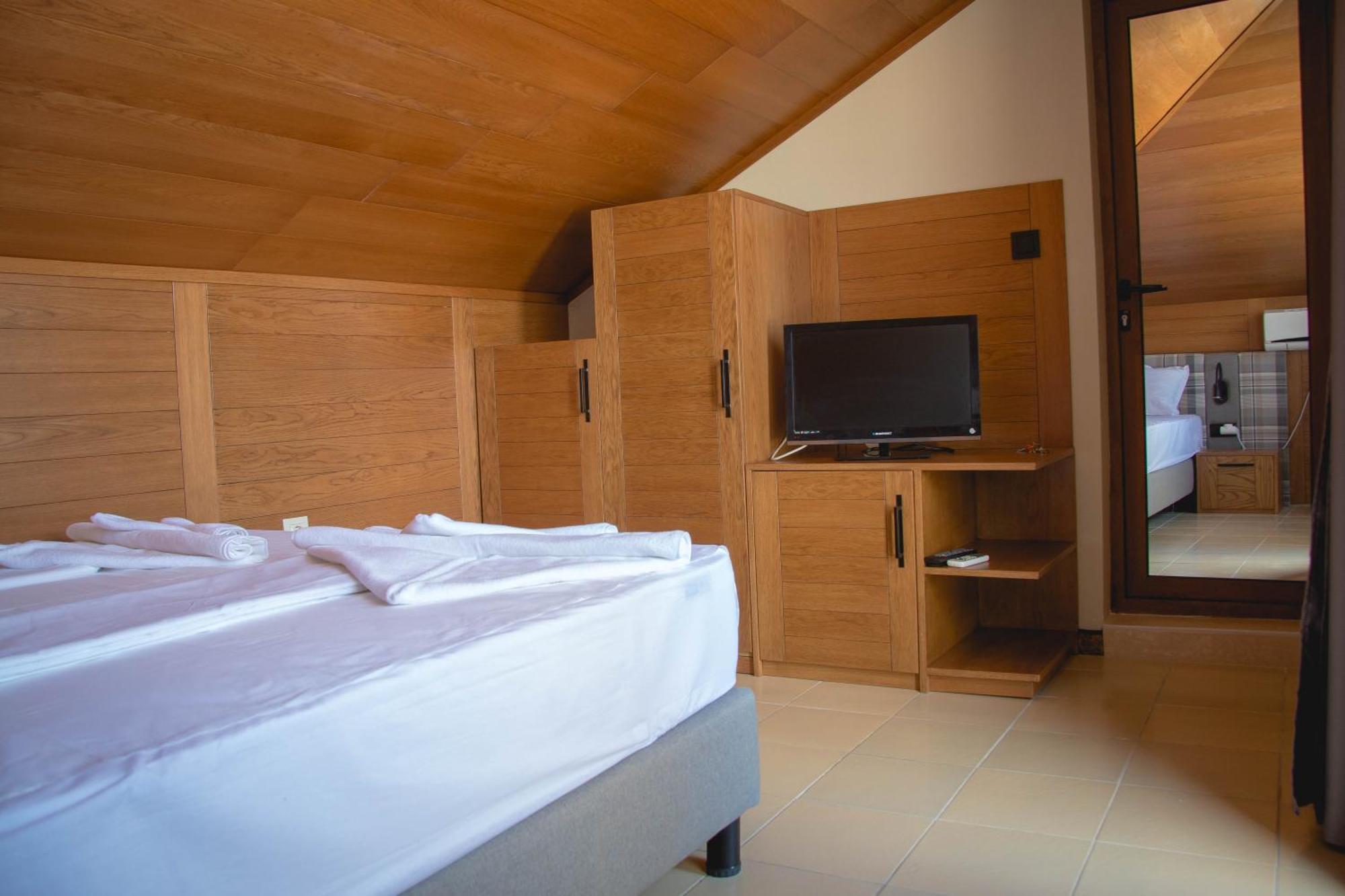 Prince Cyril Hotel Nessebar Exterior foto