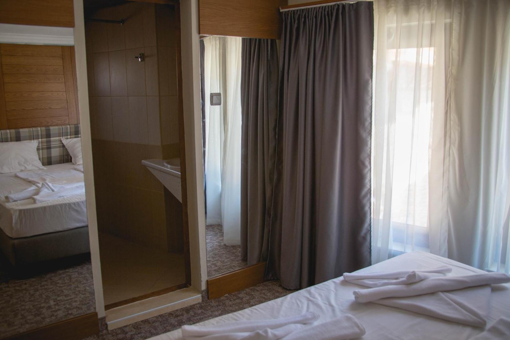 Prince Cyril Hotel Nessebar Exterior foto